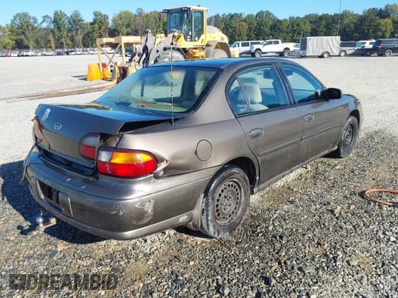 ✅ 2000 Chevrolet Malibu • VIN: 1G1ND52J7Y6294947 • Lot: 43477793. Listed on IAAI with Not provided. Free auction sales archive from the USA and detailed vehicle history report at DreamBid. Image 4.