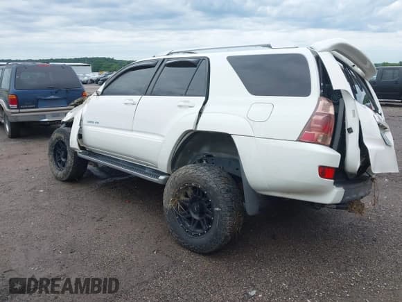 ✅ 2004 Toyota 4Runner Limited • VIN: JTEBT17R740032441 • Lot: 42475361. Wystawiony na IAAI z przebiegiem 11 mil. Bezpłatny archiwum sprzedaży aukcyjnych z USA i szczegółowy raport historii pojazdu na DreamBid. Zdjęcie 3.