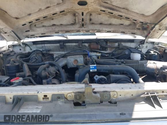 ✅ 1989 Ford F-250 • VIN: 1FTEF26Y2KNB61498 • Lot: 42551001. Wystawiony na IAAI z przebiegiem 50 222 mil. Bezpłatny archiwum sprzedaży aukcyjnych z USA i szczegółowy raport historii pojazdu na DreamBid. Zdjęcie 10.