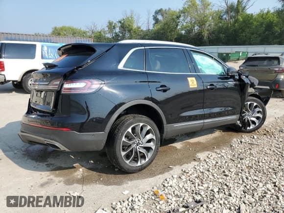 ✅ 2022 Lincoln Nautilus Reserve • VIN: 2LMPJ8K95NBL03514 • Lot: 66818155. Listed on Copart with Not provided. Free auction sales archive from the USA and detailed vehicle history report at DreamBid. Image 3.