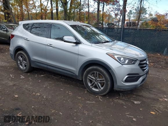 ✅ 2018 Hyundai Santa Fe 2.4L • VIN: 5XYZT3LB1JG572364 • Лот: 43632295. Опубликован ранее на IAAI с пробегом 118 241 миль. Бесплатный доступ к архиву аукционных продаж из США и подробный отчёт об истории автомобиля на DreamBid. Изображение 1.