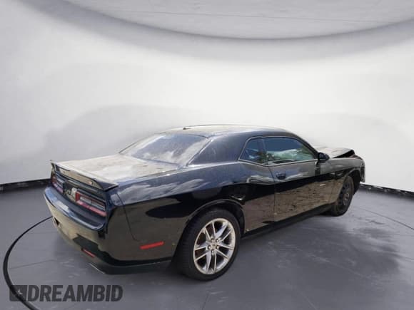 ✅ 2022 Dodge Challenger GT • VIN: 2C3CDZKG4NH156615 • Lot: 48399233. Wystawiony na Copart z przebiegiem 12 873 mil. Bezpłatny archiwum sprzedaży aukcyjnych z USA i szczegółowy raport historii pojazdu na DreamBid. Zdjęcie 3.