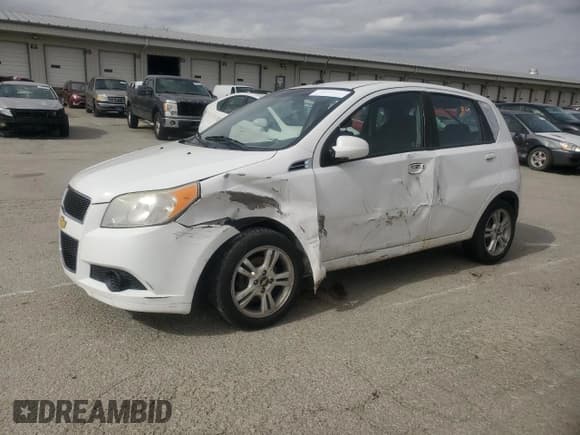 ✅ 2010 Chevrolet Aveo 1LT • VIN: KL1TD6DE9AB119768 • Лот: 49602485. Опубликован ранее на Copart с пробегом 104 702 миль. Бесплатный доступ к архиву аукционных продаж из США и подробный отчёт об истории автомобиля на DreamBid. Изображение 1.