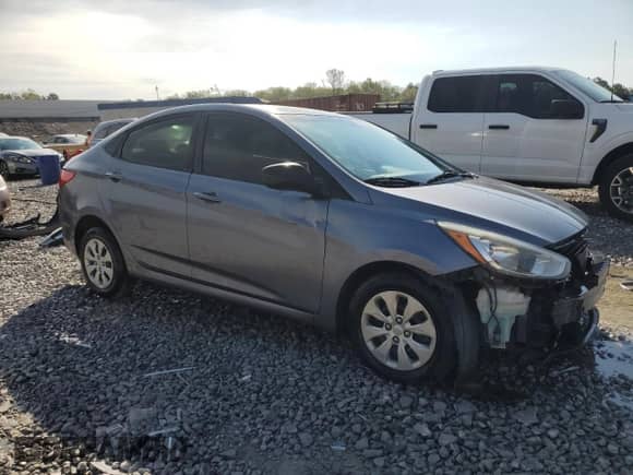 2016 Hyundai Accent SE with VIN KMHCT4AE1GU072684, listed as a Copart auction lot 81662875 with 92,435 mi miles and Salvage title. Bid and sale history available at DreamBid. Image 4.