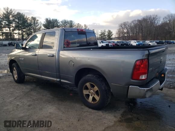 ✅ 2009 Dodge 1500 SLT • VIN: 1D3HV18P49S797471 • Lot: 43630315. Wystawiony na Copart z przebiegiem 142 931 mil. Bezpłatny archiwum sprzedaży aukcyjnych z USA i szczegółowy raport historii pojazdu na DreamBid. Zdjęcie 2.