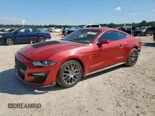 ✅ 2021 Ford Mustang GT Premium • VIN: 1FA6P8CF7M5110045 • Lot: 81816765. Wystawiony na Copart z przebiegiem 90 802 mil. Bezpłatny archiwum sprzedaży aukcyjnych z USA i szczegółowy raport historii pojazdu na DreamBid. Zdjęcie 1.