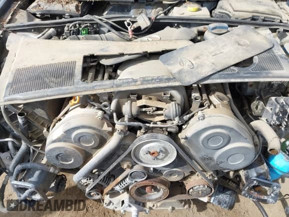 ✅ 2002 Audi A4 3.0L • VIN: WAULT68E62A309019 • Lot: 42040404. Wystawiony na IAAI z przebiegiem 211 805 mil. Bezpłatny archiwum sprzedaży aukcyjnych z USA i szczegółowy raport historii pojazdu na DreamBid. Zdjęcie 10.