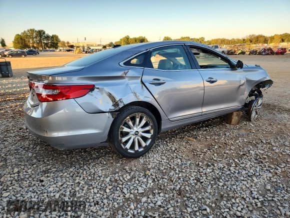 ✅ 2015 Hyundai Azera Limited • VIN: KMHFH4JGXFA483551 • Lot: 89882425. Wystawiony na Copart z przebiegiem 113 590 mil. Bezpłatny archiwum sprzedaży aukcyjnych z USA i szczegółowy raport historii pojazdu na DreamBid. Zdjęcie 3.