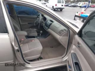 ✅ 2006 Toyota Camry LE • VIN: 4T1BE32KX6U647142 • Лот: 43704767. Опубликован ранее на IAAI с пробегом 191 982 миль. Бесплатный доступ к архиву аукционных продаж из США и подробный отчёт об истории автомобиля на DreamBid. Изображение 5.