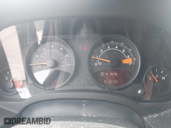 ✅ 2016 Jeep Compass Sport • VIN: 1C4NJDBB5GD556770 • Лот: 42770555. Опубликован ранее на IAAI с пробегом 61 274 миль. Бесплатный доступ к архиву аукционных продаж из США и подробный отчёт об истории автомобиля на DreamBid. Изображение 7.