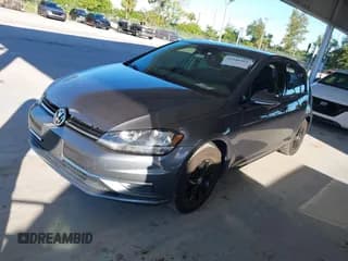 ✅ 2019 Volkswagen Golf S • VIN: 3VWW57AU8KM030527 • Lot: 43440363. Wystawiony na IAAI z przebiegiem 62 282 mil. Bezpłatny archiwum sprzedaży aukcyjnych z USA i szczegółowy raport historii pojazdu na DreamBid. Zdjęcie 2.