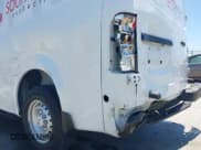 ✅ 2014 Nissan NV S • VIN: 1N6BF0KL7EN106516 • Lot: 42640228. Wystawiony na IAAI z przebiegiem 41 411 mil. Bezpłatny archiwum sprzedaży aukcyjnych z USA i szczegółowy raport historii pojazdu na DreamBid. Zdjęcie 6.