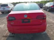 ✅ 2016 Volkswagen Jetta Sport • VIN: 3VWB17AJXGM384072 • Лот: 42372913. Опубликован ранее на IAAI с пробегом 169 002 миль. Бесплатный доступ к архиву аукционных продаж из США и подробный отчёт об истории автомобиля на DreamBid. Изображение 16.