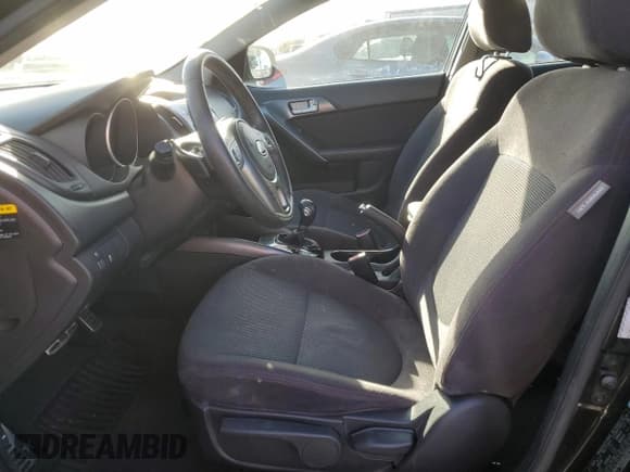 ✅ 2011 Kia Forte SX • VIN: KNAFW5A32B5330143 • Lot: 85352915. Wystawiony na Copart z przebiegiem 184 399 mil. Bezpłatny archiwum sprzedaży aukcyjnych z USA i szczegółowy raport historii pojazdu na DreamBid. Zdjęcie 7.