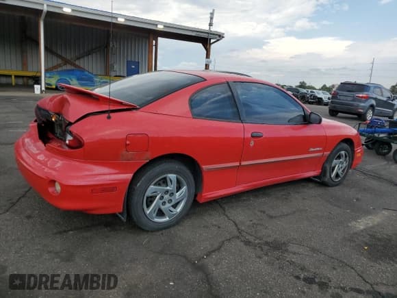 ✅ 2002 Pontiac Sunfire SE • VIN: 1G2JB124227220582 • Lot: 69649685. Wystawiony na Copart z przebiegiem 115 181 mil. Bezpłatny archiwum sprzedaży aukcyjnych z USA i szczegółowy raport historii pojazdu na DreamBid. Zdjęcie 3.