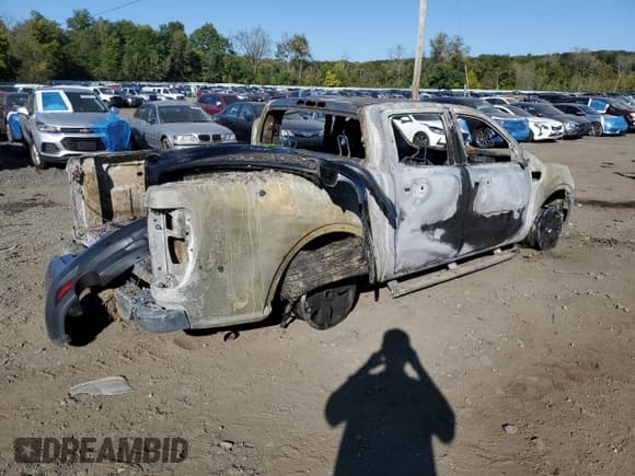 ✅ 2022 Ford Ranger XLT • VIN: 1FTER4FH9NLD32914 • Lot: 82213675. Wystawiony na Copart z przebiegiem Nie podano. Bezpłatny archiwum sprzedaży aukcyjnych z USA i szczegółowy raport historii pojazdu na DreamBid. Zdjęcie 3.