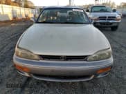 ✅ 1995 Toyota Camry LE • VIN: 4T1GK12W9SU101934 • Lot: 76351094. Wystawiony na Copart z przebiegiem 247 168 mil. Bezpłatny archiwum sprzedaży aukcyjnych z USA i szczegółowy raport historii pojazdu na DreamBid. Zdjęcie 5.