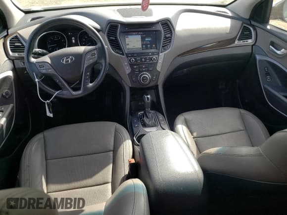 ✅ 2017 Hyundai Santa Fe 2.4L • VIN: 5NMZU3LB1HH038195 • Лот: 42527114. Опубликован ранее на Copart с пробегом 62 020 миль. Бесплатный доступ к архиву аукционных продаж из США и подробный отчёт об истории автомобиля на DreamBid. Изображение 8.