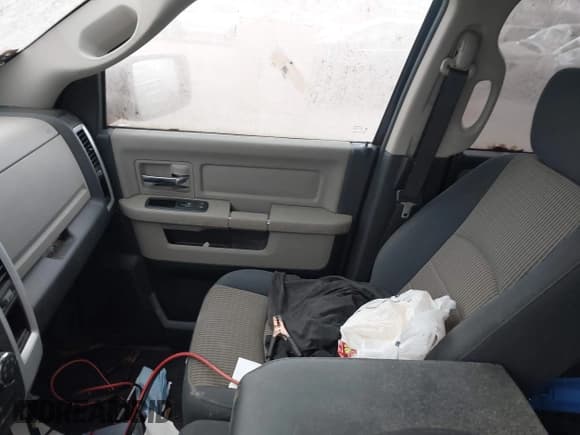 ✅ 2009 Dodge 1500 Sport • VIN: 1D3HV18TX9S814268 • Lot: 43888290. Listed on IAAI with 99,738 mi. Free auction sales archive from the USA and detailed vehicle history report at DreamBid. Image 5.