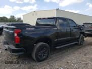 ✅ 2021 Chevrolet Silverado 1500 LT Trail Boss • VIN: 1GCPYFEDXMZ421201 • Lot: 80715883. Wystawiony na Copart z przebiegiem 18 065 mil. Bezpłatny archiwum sprzedaży aukcyjnych z USA i szczegółowy raport historii pojazdu na DreamBid. Zdjęcie 3.