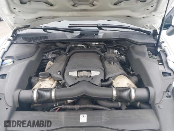 ✅ 2013 Porsche Cayenne S • VIN: WP1AB2A2XDLA86429 • Lot: 42602972. Listed on IAAI with 175,368 mi. Free auction sales archive from the USA and detailed vehicle history report at DreamBid. Image 10.