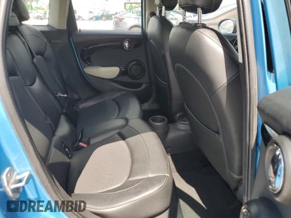 ✅ 2016 MINI Hardtop 4 Door • VIN: WMWXU1C52G2D08396 • Lot: 61060415. Listed on Copart with 138,903 mi. Free auction sales archive from the USA and detailed vehicle history report at DreamBid. Image 11.