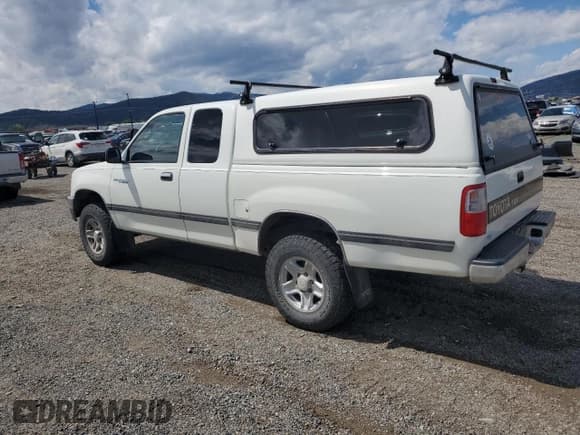 ✅ 1997 Toyota T100 SR5 • VIN: JT4UN24D2V0041751 • Lot: 65331475. Wystawiony na Copart z przebiegiem 190 931 mil. Bezpłatny archiwum sprzedaży aukcyjnych z USA i szczegółowy raport historii pojazdu na DreamBid. Zdjęcie 2.
