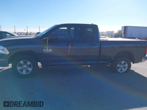✅ 2019 Ram 1500 Express • VIN: 1C6RR7FGXKS582312 • Lot: 43609895. Wystawiony na IAAI z przebiegiem 129 067 mil. Bezpłatny archiwum sprzedaży aukcyjnych z USA i szczegółowy raport historii pojazdu na DreamBid. Zdjęcie 14.
