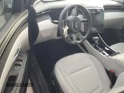 ✅ 2023 Hyundai Tucson SEL • VIN: 5NMJF3AE9PH207396 • Lot: 77003404. Wystawiony na Copart z przebiegiem 7 182 mil. Bezpłatny archiwum sprzedaży aukcyjnych z USA i szczegółowy raport historii pojazdu na DreamBid. Zdjęcie 8.