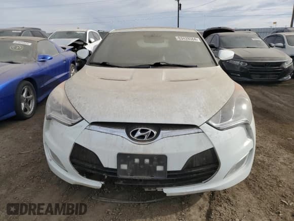 ✅ 2013 Hyundai Veloster w/Black Int • VIN: KMHTC6AD2DU136245 • Lot: 83428584. Wystawiony na Copart z przebiegiem 91 816 mil. Bezpłatny archiwum sprzedaży aukcyjnych z USA i szczegółowy raport historii pojazdu na DreamBid. Zdjęcie 5.