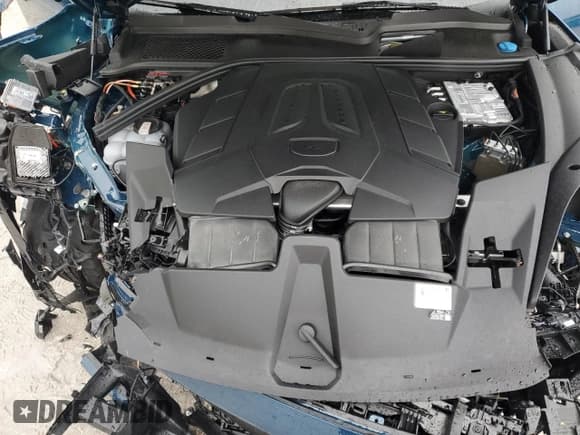 ✅ 2024 Porsche Cayenne • VIN: WP1BA2AY7RDA53305 • Lot: 41756545. Listed on Copart with 6,596 mi. Free auction sales archive from the USA and detailed vehicle history report at DreamBid. Image 12.