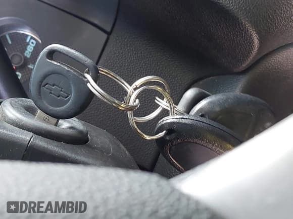 ✅ 2008 Chevrolet Avalanche LS • VIN: 3GNFK12318G182890 • Лот: 42627050. Опубликован ранее на IAAI с пробегом 205 636 миль. Бесплатный доступ к архиву аукционных продаж из США и подробный отчёт об истории автомобиля на DreamBid. Изображение 11.