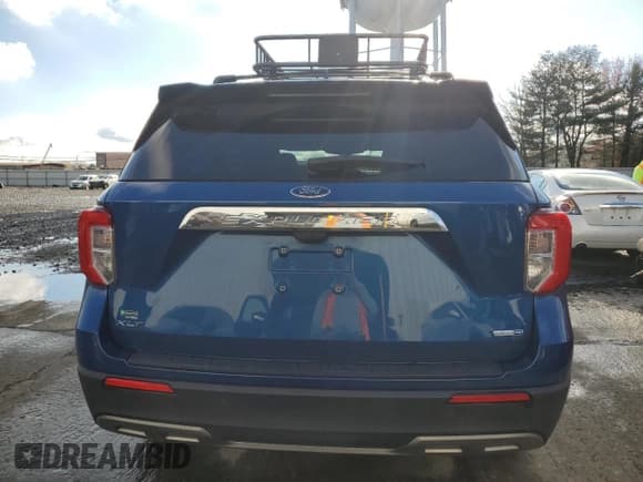 ✅ 2020 Ford Explorer XLT • VIN: 1FMSK8DHXLGC34574 • Lot: 80043834. Wystawiony na Copart z przebiegiem 70 995 mil. Bezpłatny archiwum sprzedaży aukcyjnych z USA i szczegółowy raport historii pojazdu na DreamBid. Zdjęcie 6.