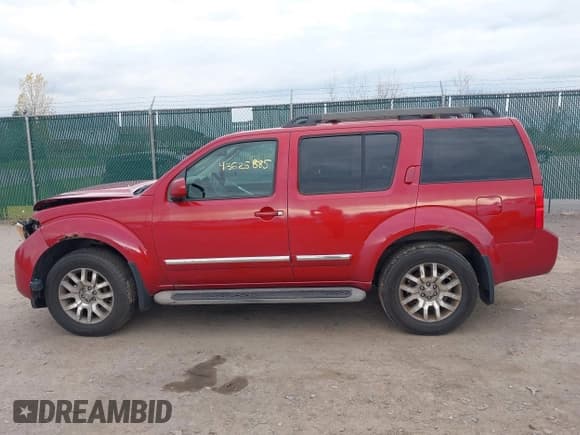 ✅ 2010 Nissan Pathfinder SE • VIN: 5N1AR1NB0AC621132 • Lot: 43625885. Listed on IAAI with 176,341 mi. Free auction sales archive from the USA and detailed vehicle history report at DreamBid. Image 13.