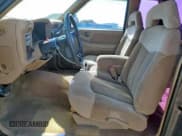 ✅ 1997 GMC Sonoma SLS • VIN: 1GTCS19X6V8506549 • Lot: 65263955. Wystawiony na Copart z przebiegiem 89 264 mil. Bezpłatny archiwum sprzedaży aukcyjnych z USA i szczegółowy raport historii pojazdu na DreamBid. Zdjęcie 7.