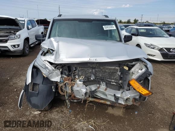 ✅ 2007 Jeep Commander Sport • VIN: 1J8HG48P07C578690 • Lot: 68453585. Listed on Copart with 182,417 mi. Free auction sales archive from the USA and detailed vehicle history report at DreamBid. Image 5.