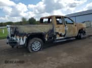 ✅ 2022 Chevrolet Silverado 2500HD • VIN: 1GC2YPEYXNF301095 • Lot: 84425725. Wystawiony na Copart z przebiegiem Nie podano. Bezpłatny archiwum sprzedaży aukcyjnych z USA i szczegółowy raport historii pojazdu na DreamBid. Zdjęcie 3.