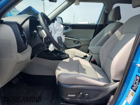 ✅ 2025 Kia Soul EX • VIN: KNDJ33AU1S7259427 • Lot: 66819385. Wystawiony na Copart z przebiegiem 5 385 mil. Bezpłatny archiwum sprzedaży aukcyjnych z USA i szczegółowy raport historii pojazdu na DreamBid. Zdjęcie 7.