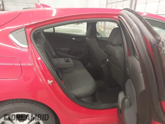 ✅ 2017 Chevrolet Cruze LT • VIN: 3G1BE6SM5HS594255 • Lot: 42385285. Listed on IAAI with 107,505 mi. Free auction sales archive from the USA and detailed vehicle history report at DreamBid. Image 8.