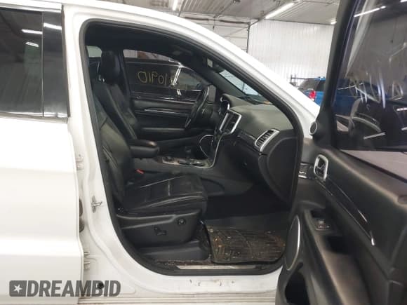 ✅ 2015 Jeep Grand Cherokee Overland • VIN: 1C4RJFCG7FC110924 • Лот: 42210910. Опубликован ранее на IAAI с пробегом 113 279 миль. Бесплатный доступ к архиву аукционных продаж из США и подробный отчёт об истории автомобиля на DreamBid. Изображение 5.