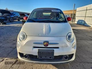 ✅ 2013 FIAT 500 Abarth • VIN: 3C3CFFJH1DT666932 • Lot: 94524675. Wystawiony na Copart z przebiegiem 57 694 mil. Bezpłatny archiwum sprzedaży aukcyjnych z USA i szczegółowy raport historii pojazdu na DreamBid. Zdjęcie 5.