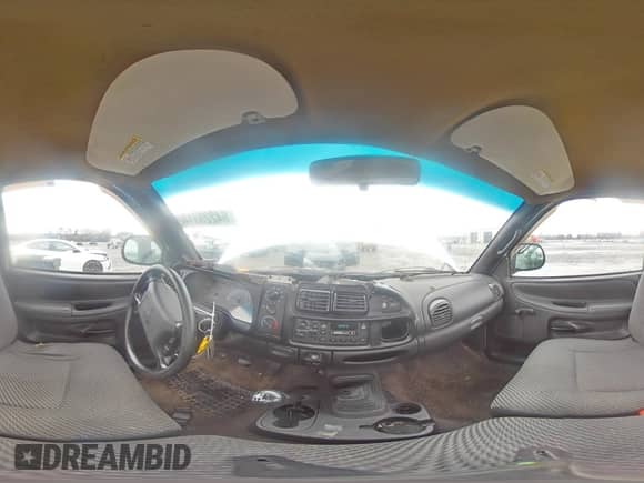 1999 Dodge 1500 с VIN 3B7HC16YXXM568437, выставлен на аукционе Copart как лот 84228314 с пробегом 150 191 миль миль и Списание • Salvage title. История ставок и продаж доступна на DreamBid. Изображение 13.