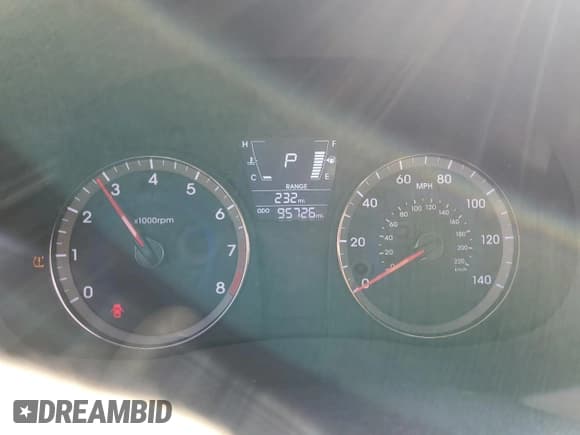 ✅ 2014 Hyundai Accent SE • VIN: KMHCU5AE6EU182467 • Lot: 70655664. Wystawiony na Copart z przebiegiem 95 726 mil. Bezpłatny archiwum sprzedaży aukcyjnych z USA i szczegółowy raport historii pojazdu na DreamBid. Zdjęcie 9.