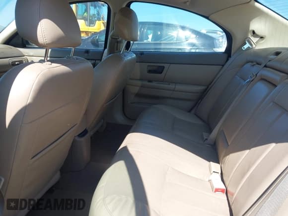 ✅ 2005 Mercury Sable LS • VIN: 1MEFM55S75A615070 • Lot: 42518613. Listed on IAAI with 161,661 mi. Free auction sales archive from the USA and detailed vehicle history report at DreamBid. Image 8.