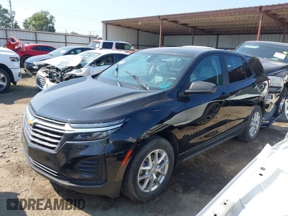 ✅ 2022 Chevrolet Equinox LS • VIN: 2GNAXFEV3N6116953 • Lot: 43184179. Wystawiony na IAAI z przebiegiem 142 651 mil. Bezpłatny archiwum sprzedaży aukcyjnych z USA i szczegółowy raport historii pojazdu na DreamBid. Zdjęcie 2.