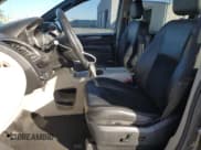 ✅ 2018 Dodge Grand Caravan SXT • VIN: 2C4RDGCG5JR215698 • Лот: 92485495. Опубликован ранее на Copart с пробегом 160 516 миль. Бесплатный доступ к архиву аукционных продаж из США и подробный отчёт об истории автомобиля на DreamBid. Изображение 7.