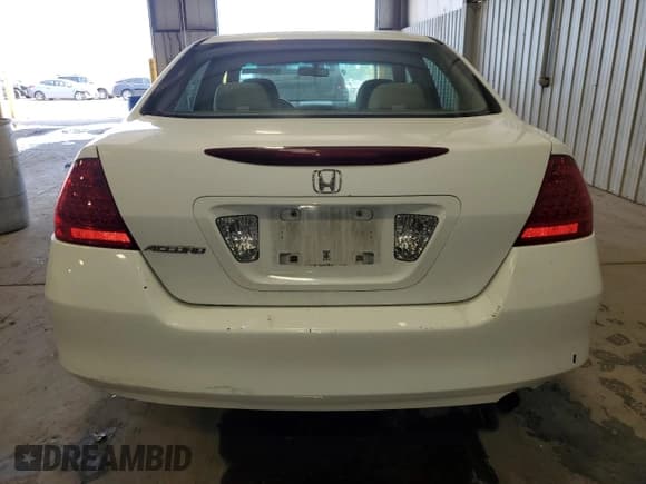 ✅ 2007 Honda Accord LX • VIN: 1HGCM564X7A008900 • Lot: 55074355. Listed on Copart with 79,864 mi. Free auction sales archive from the USA and detailed vehicle history report at DreamBid. Image 6.