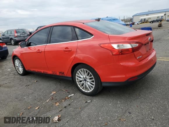 ✅ 2012 Ford Focus SEL • VIN: 1FAHP3H29CL466301 • Лот: 92727685. Опубликован ранее на Copart с пробегом 118 855 миль. Бесплатный доступ к архиву аукционных продаж из США и подробный отчёт об истории автомобиля на DreamBid. Изображение 2.