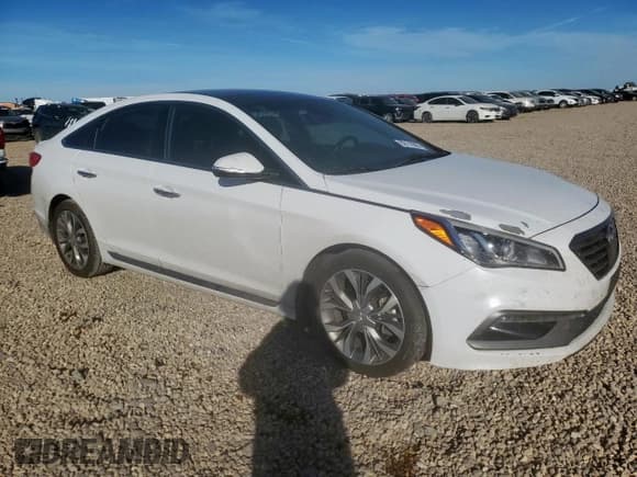 ✅ 2015 Hyundai Sonata Sport • VIN: 5NPE34AB1FH117005 • Lot: 92112685. Listed on Copart with 195,932 mi. Free auction sales archive from the USA and detailed vehicle history report at DreamBid. Image 4.