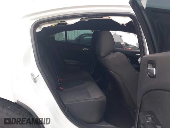 ✅ 2019 Dodge Charger Police • VIN: 2C3CDXAT3KH582875 • Lot: 41329710. Wystawiony na IAAI z przebiegiem 85 339 mil. Bezpłatny archiwum sprzedaży aukcyjnych z USA i szczegółowy raport historii pojazdu na DreamBid. Zdjęcie 8.